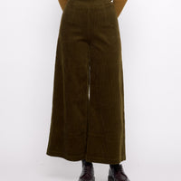 Classic Wide-Legged Trouser - Corduroy Edition - FW24 - Dark Kelp