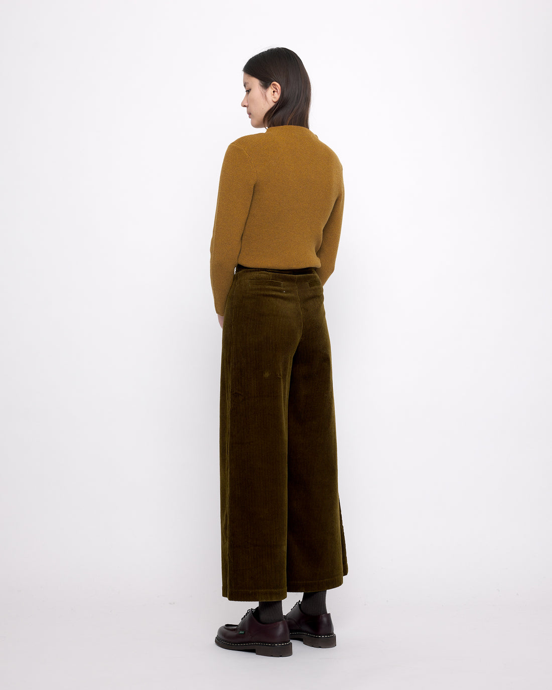 Classic Wide-Legged Trouser - Corduroy Edition - FW24 - Dark Kelp