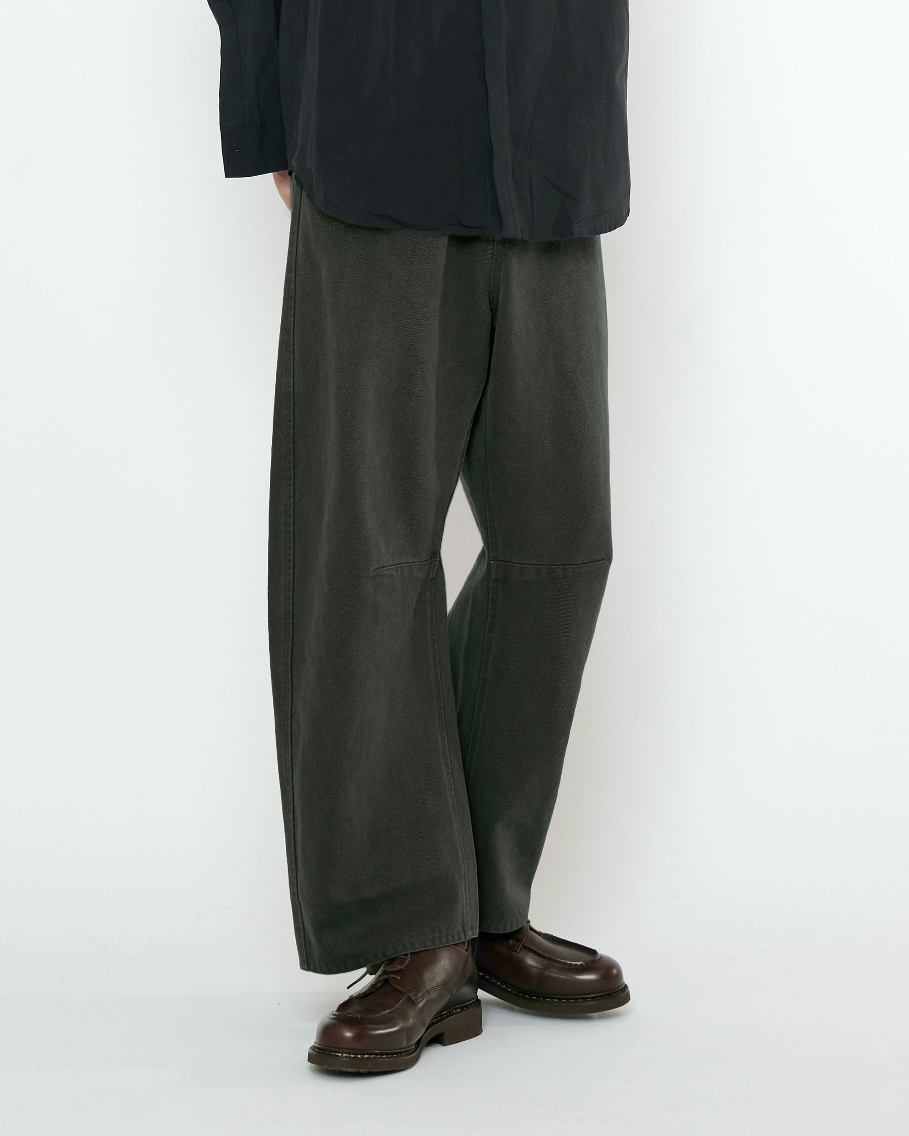 Curve Legged Work Trouser - FW25 - Washed Black – 7115 by Szeki