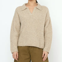 Collared V-Neck Jumper - FW25 - Dove