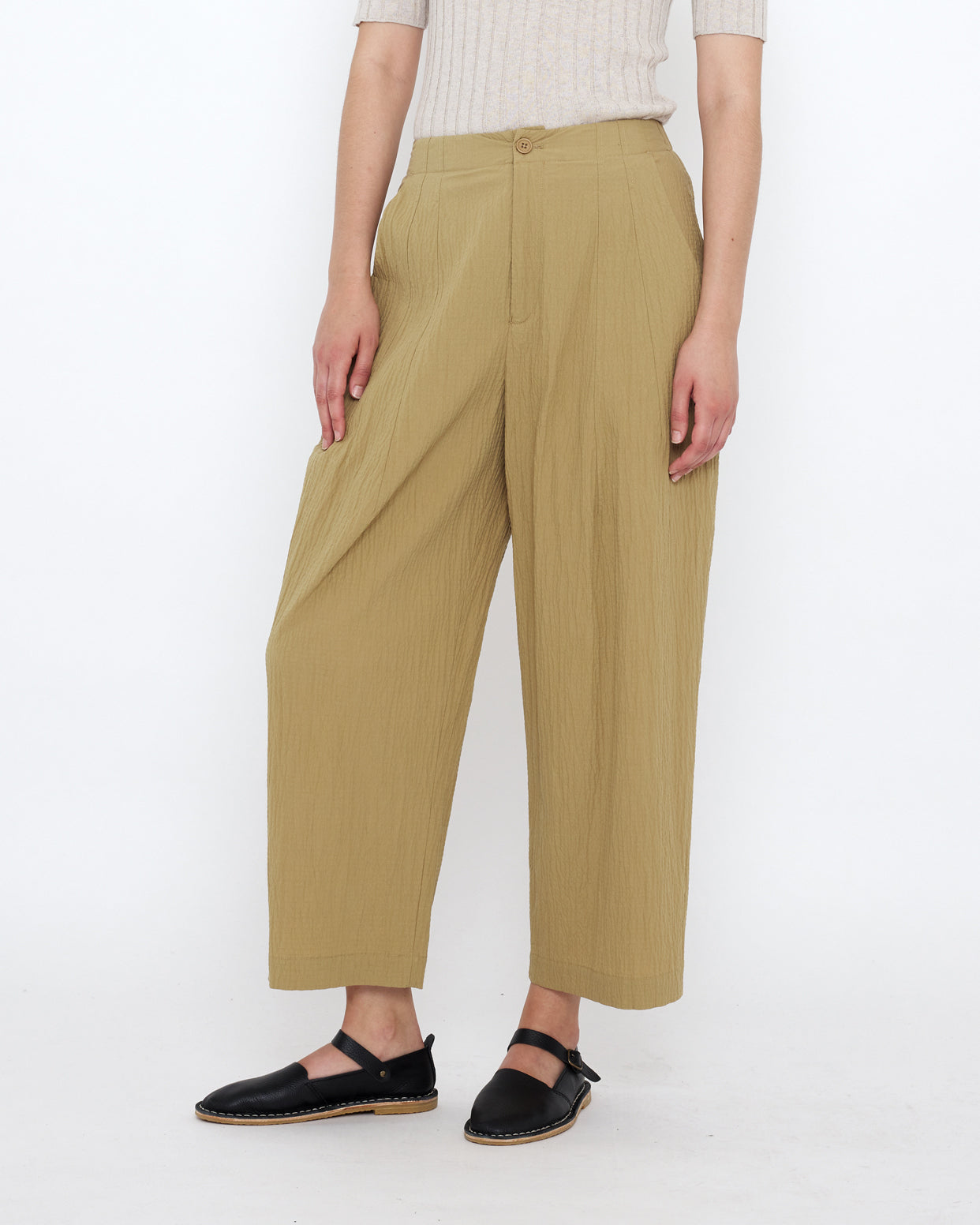 Signature Pleated Trouser - Textured Edition - Textured Dijon
