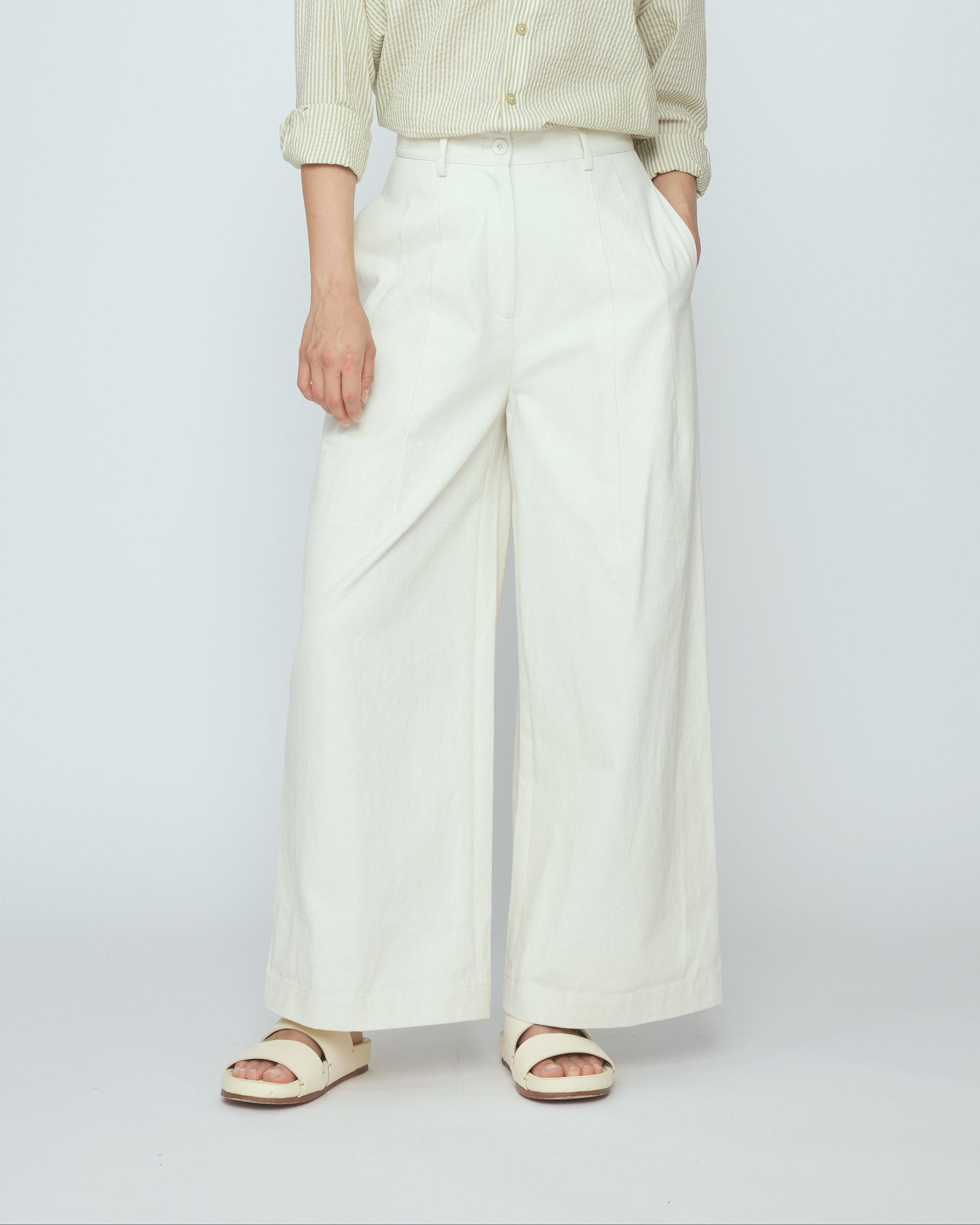 Wide-Legged Skate Trouser - SS26 - Pearl White – 7115 by Szeki