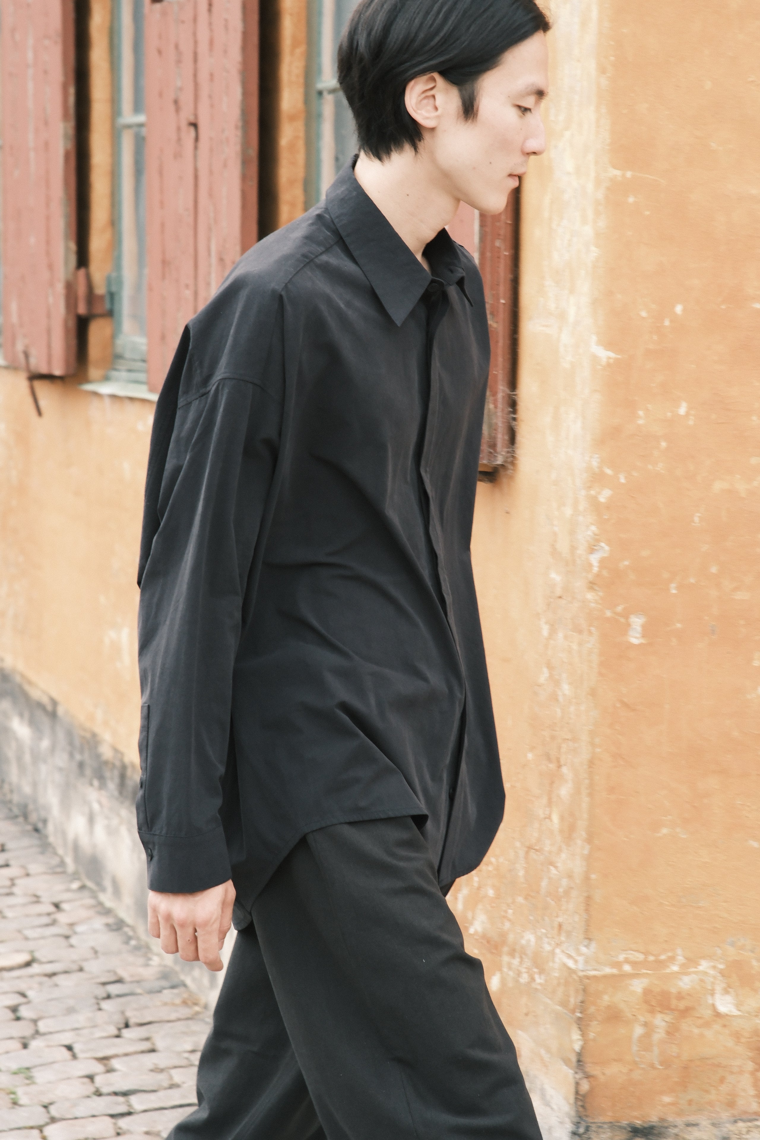 Signature Cocoon Dress Shirt - Black