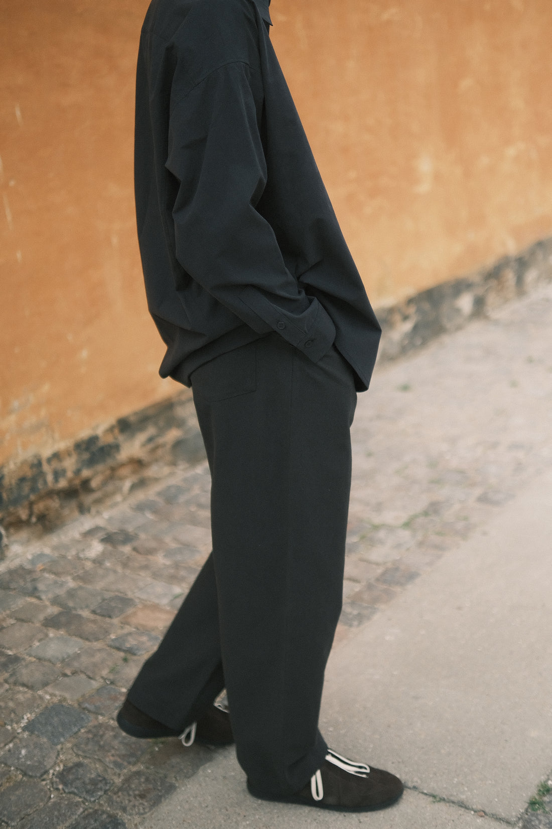 Signature Curve Legged Trouser - Canvas Edition - Black