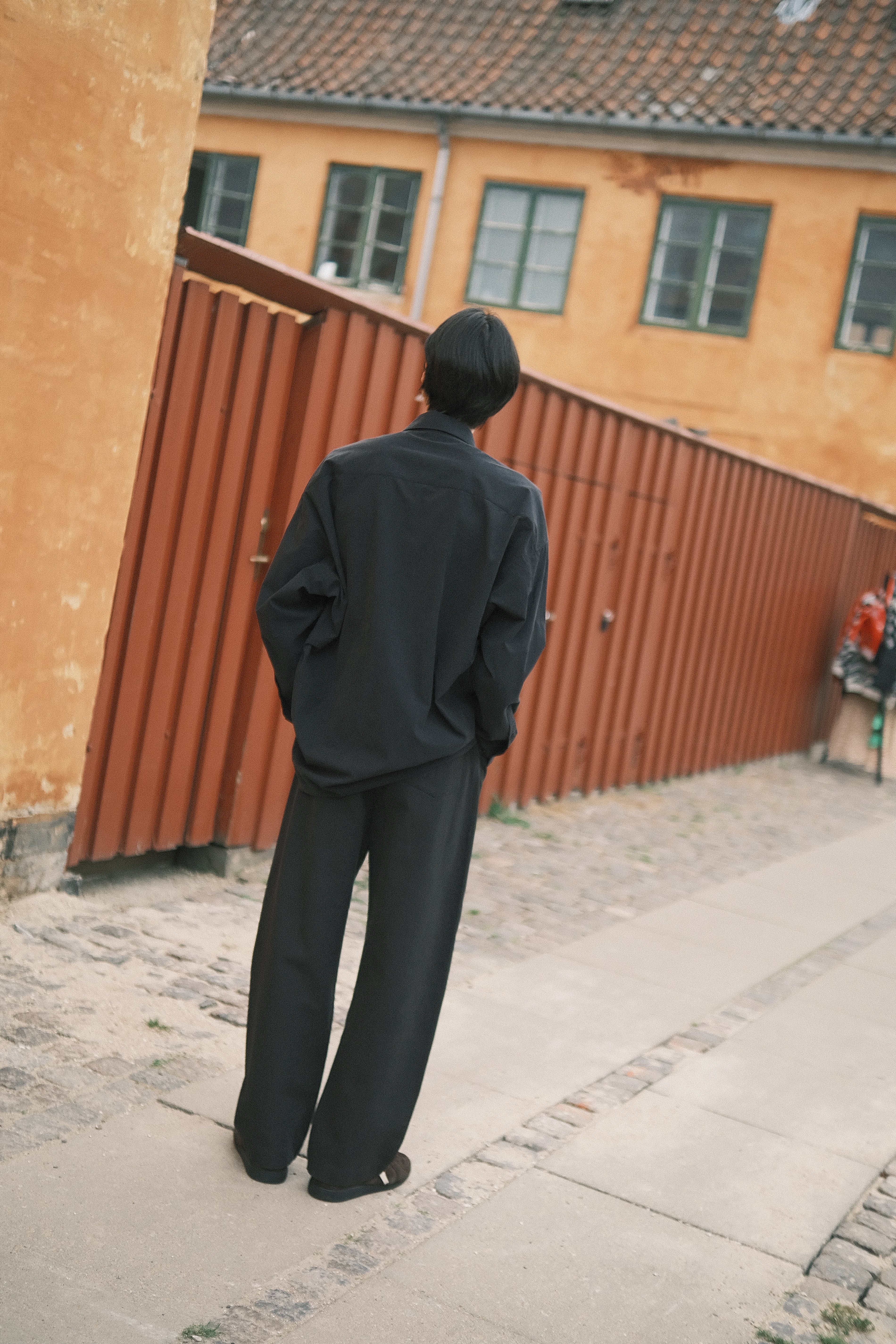 Signature Cocoon Dress Shirt - Black