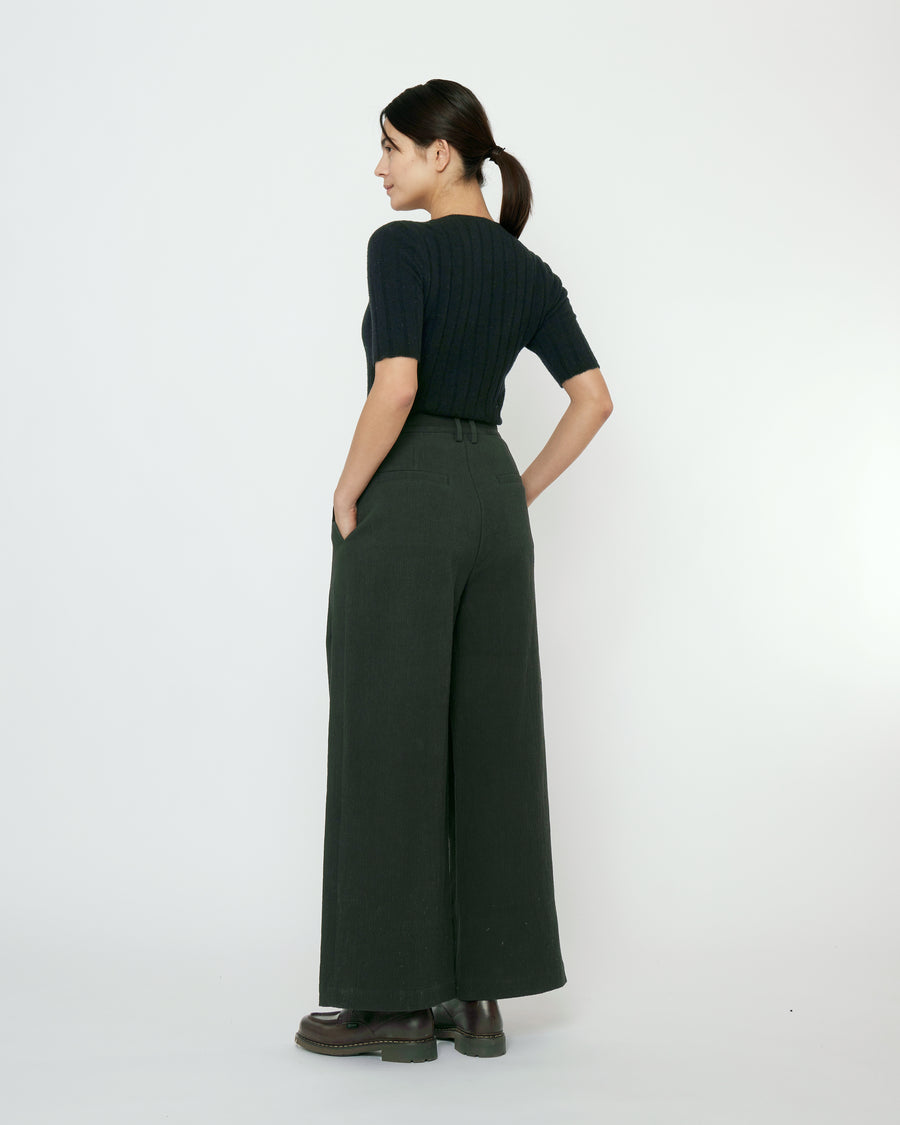 Textured Wide-Legged Skate Trouser - FW25 - Black