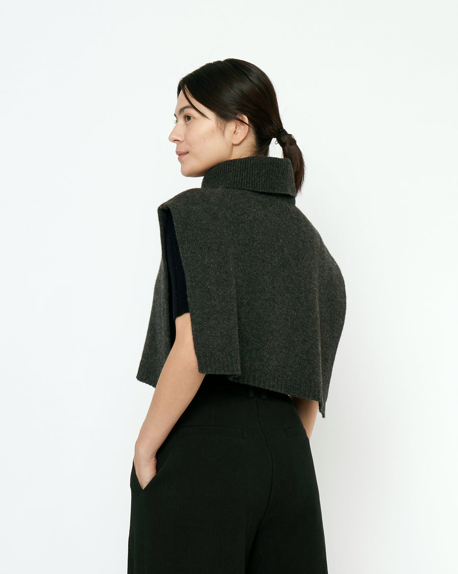 Knit Turtleneck Vest - FW25 - Charcoal