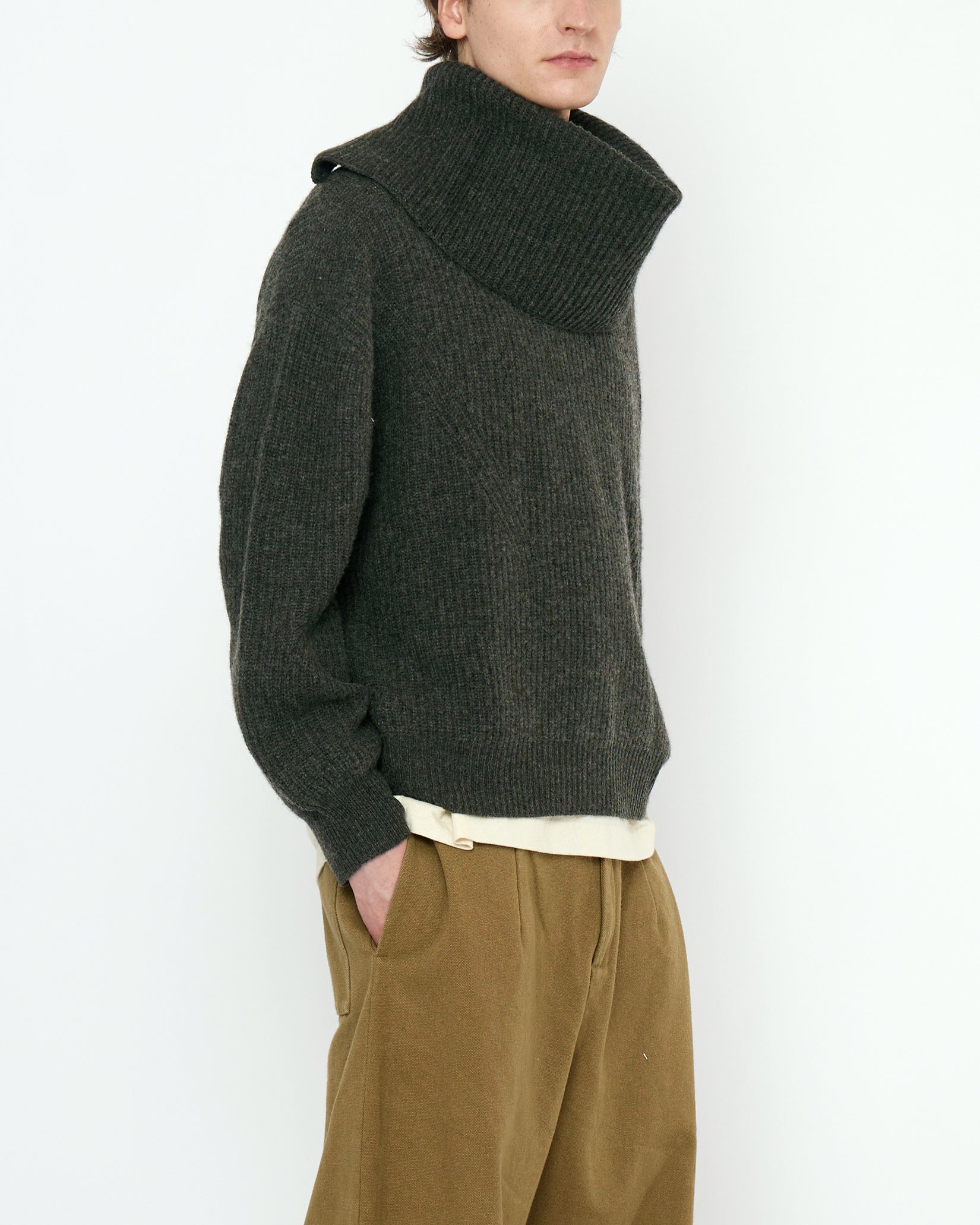 Signature Poet Sleeves Sweater - Yak Edition - Charcoal