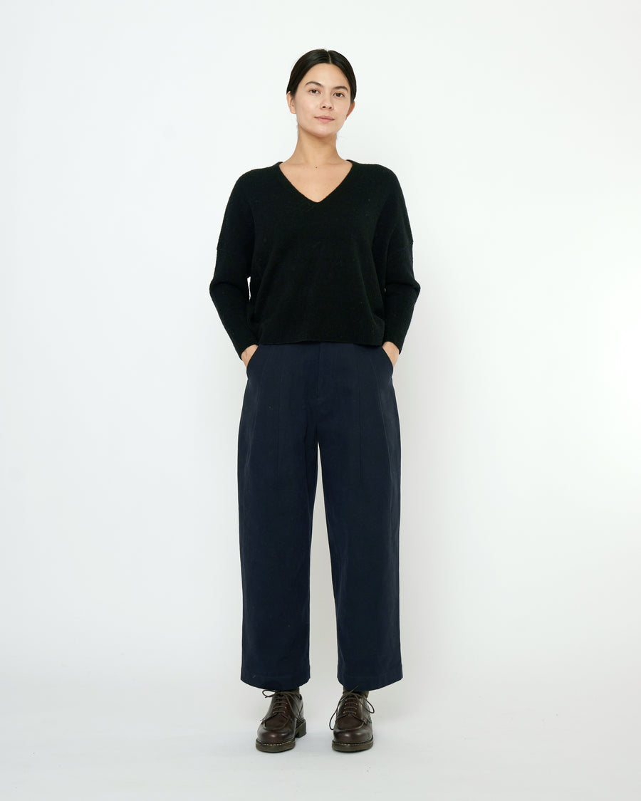 V-Neck Sweater - FW25 - Black