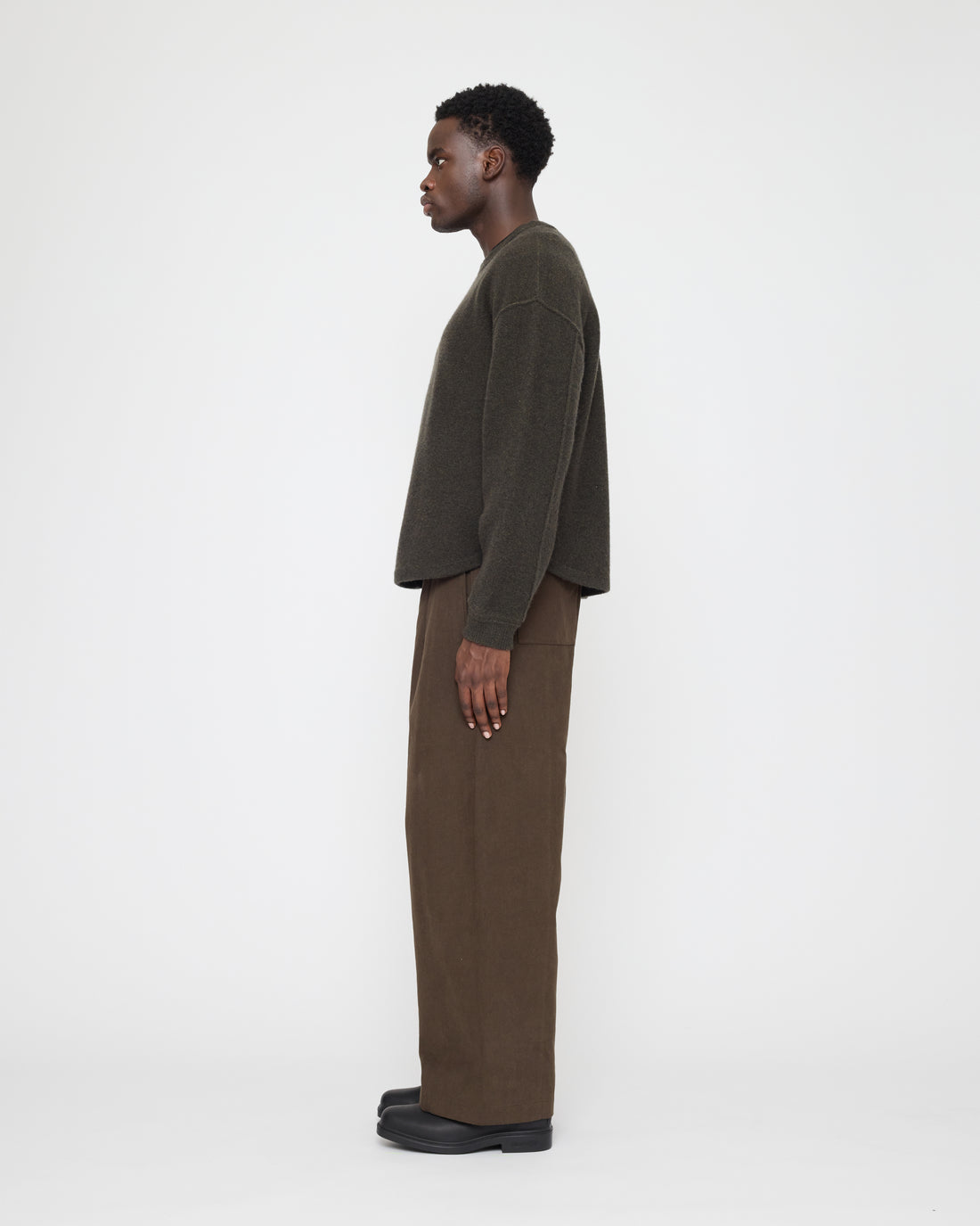 Straight Legged Trouser - FW26 - Taupe Brown