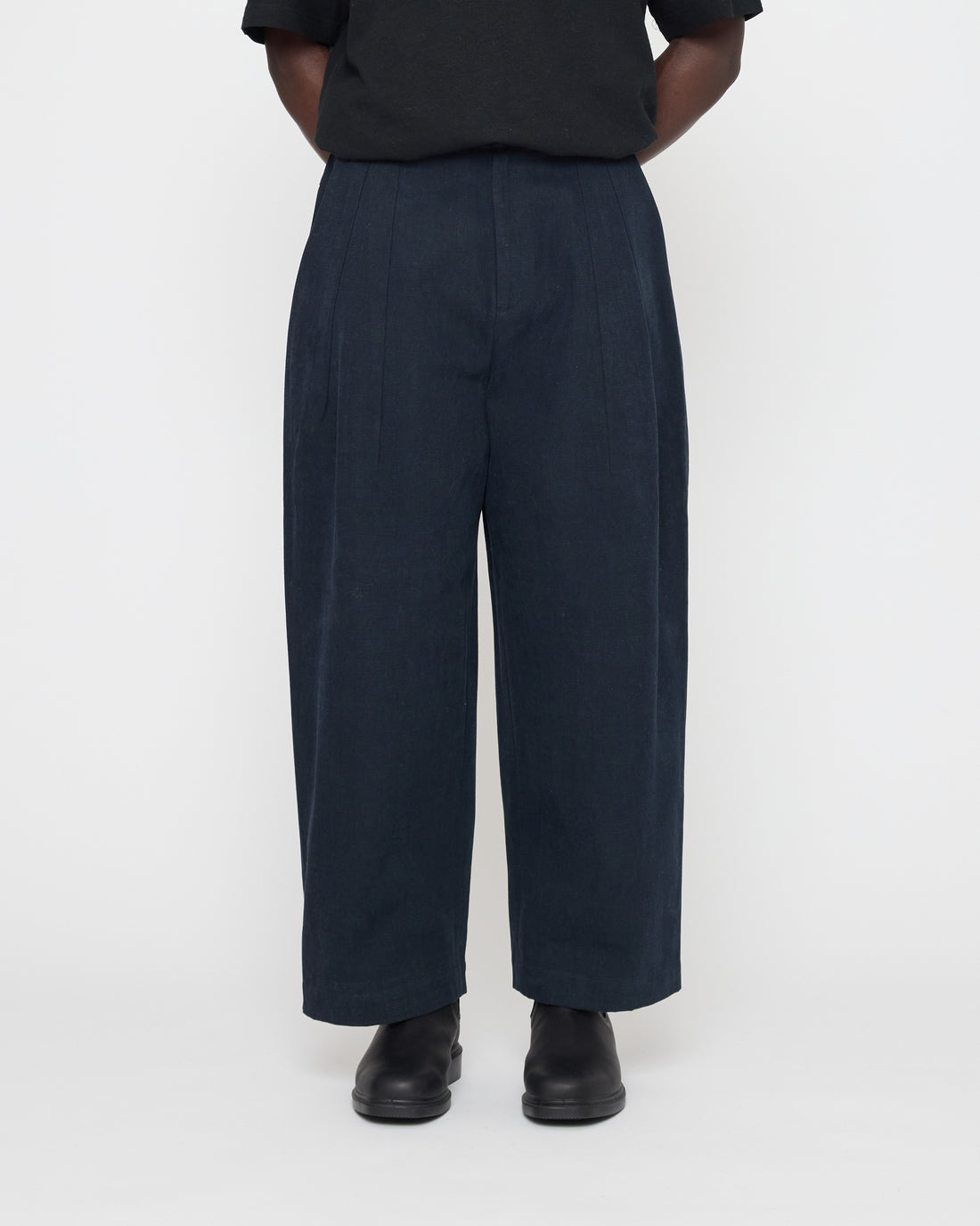 Signature Pleated Trouser - Brushed Canvas Edition - Navy