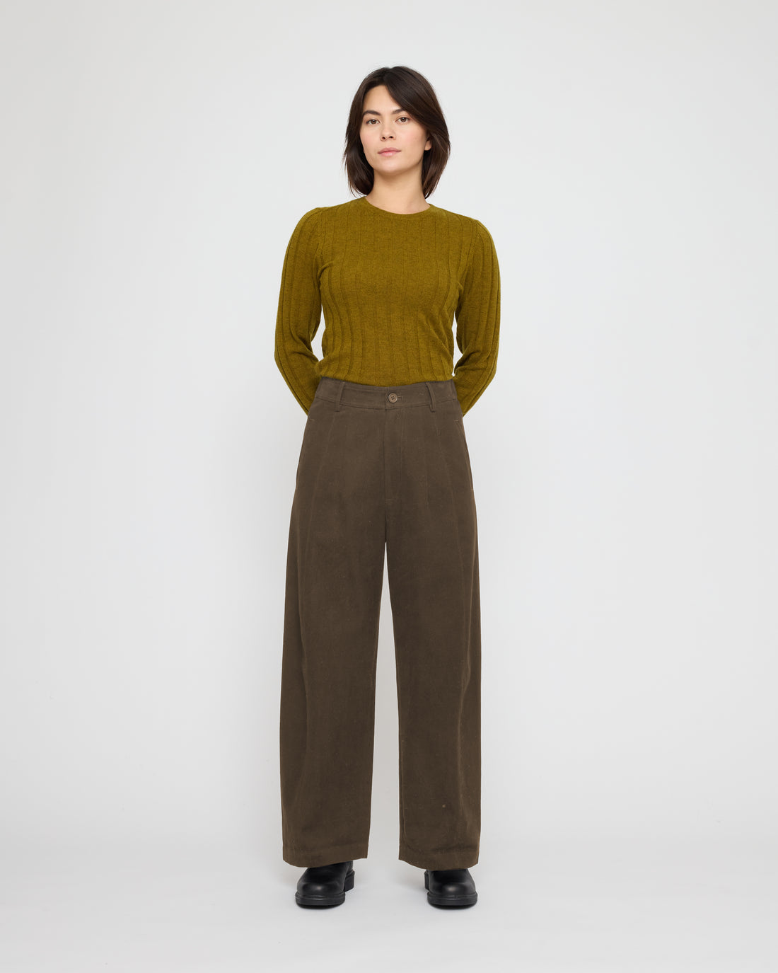 Straight Legged Trouser - FW26 - Taupe Brown