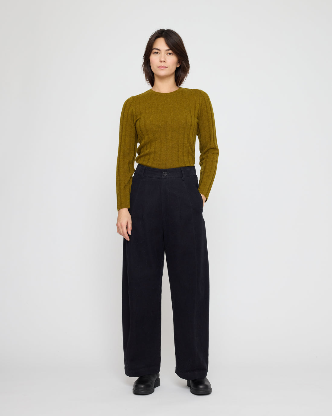 Straight Legged Trouser - FW26 - Black