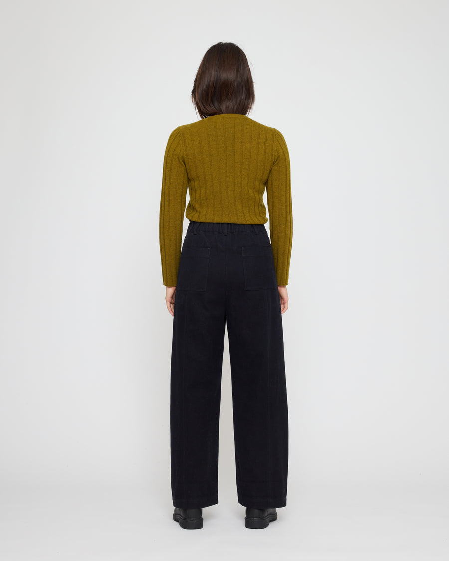 FW26---Woman1778_900x.jpg?v=