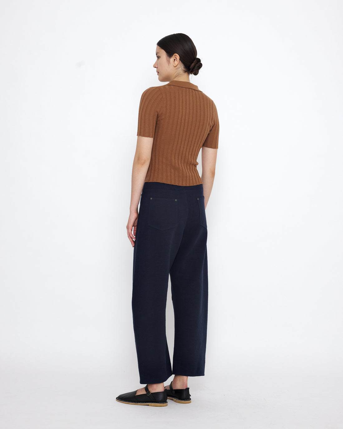Collared V-Neck Fine Knit - SS25 - Rust