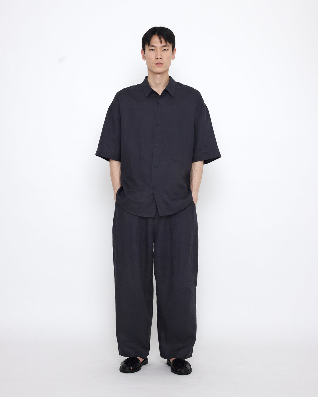 Linen Pleated Trouser - SS25 - Charcoal Blue